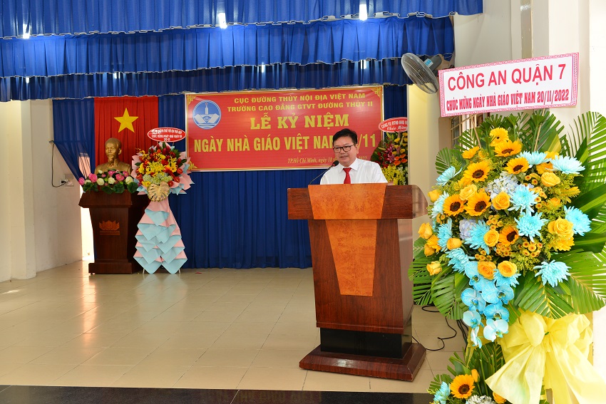 Trường Cao đẳng GTVT đường thủy II tổ chức Lễ kỷ niệm 40 năm Ngày Nhà giáo Việt Nam Trường Cao đẳng GTVT đường thủy II tổ chức Lễ kỷ niệm 40 năm Ngày Nhà giáo Việt Nam