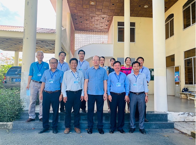 Cục trưởng Cục Đường thủy nội địa Việt Nam thăm và làm việc tại Trường
